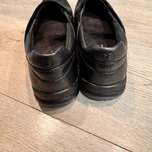 Aravon Comfort by New Balance Black Leather Womens 11 Mary Jane Strap Shoes - Picture 6 of 8